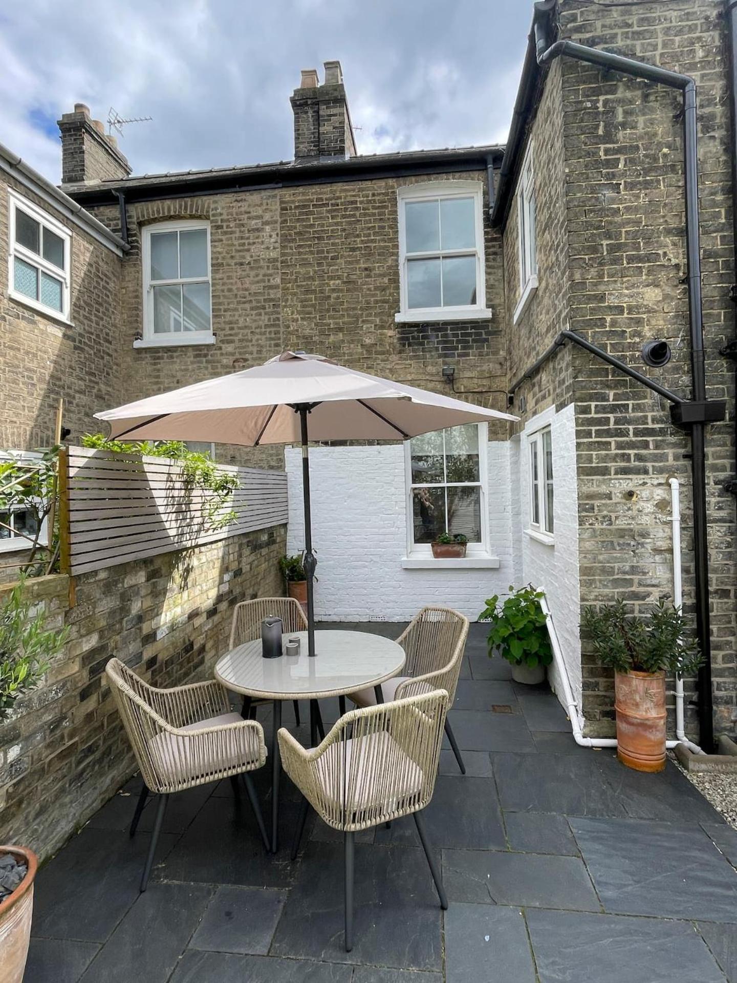 Fantastic Victorian House, Excellent City Location - Cambridge Homehost Exterior photo